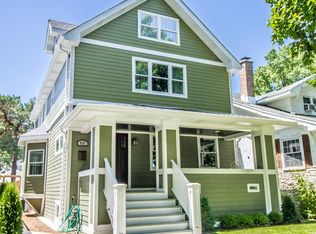 937 Clinton Ave, Oak Park, IL 60304
