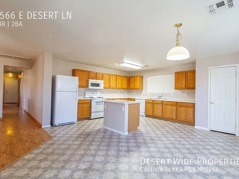 8566 E Desert Ln — Photo 1