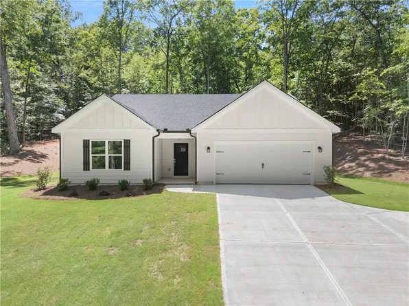 299 Shore Crest Dr, Martin, GA 30557