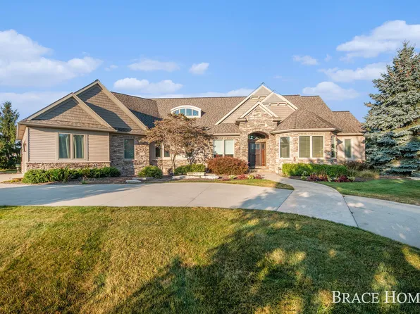 7783 Harmony Cv SE, Byron Center, MI 49315