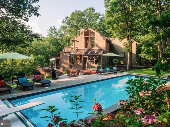 725 Laurel Ridge Rd, Reinholds, PA 17569