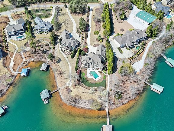 3rd image of 353 Stardust Ln