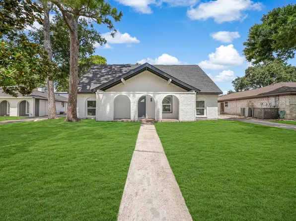 10511 Sagepine Ln, Houston, TX 77089