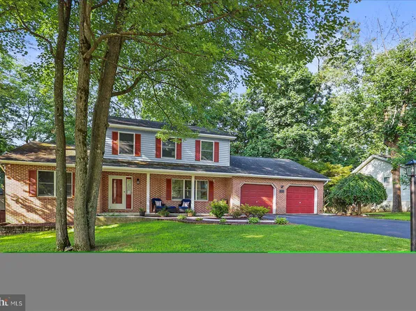 141 Windsor Ct, Hanover, PA 17331