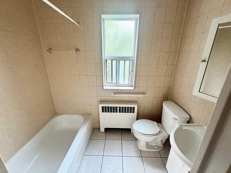 1603 Bathurst St — Photo 22