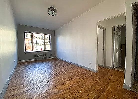 3rd image of 43 W 68th St #5R