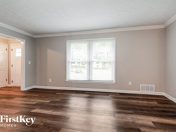 5th image of 2907 Hickory Ln