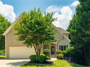 7185 Creek Ridge Dr, Gainesville, GA 30506