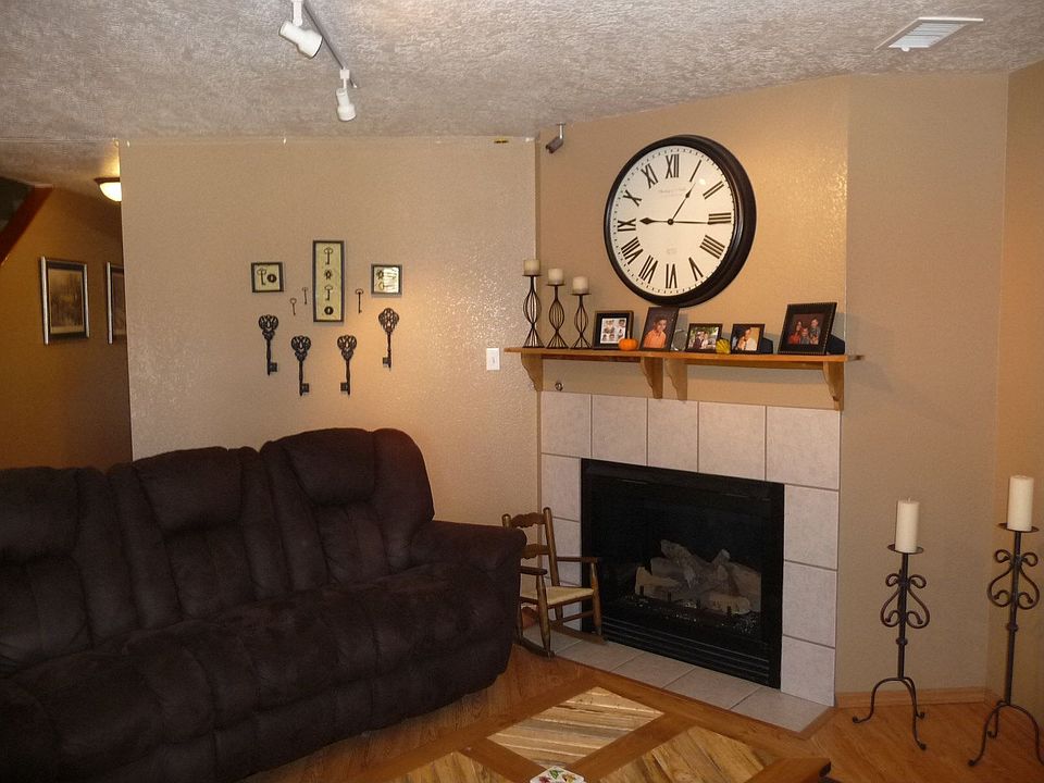 1st image of 10471 Las Palmas St NW