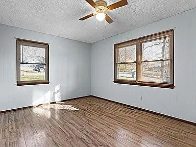 4th image of 2 Cobb Cir