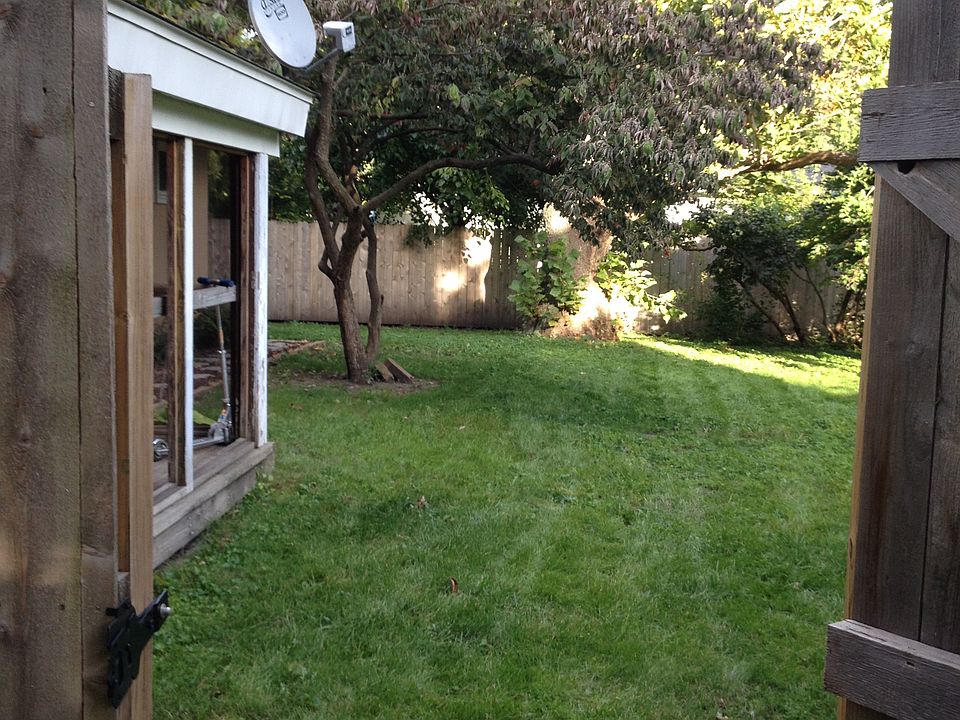 2nd image of 3 Meadow Ct