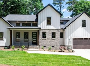 111 Greens Rd, Granite Falls, NC 28630