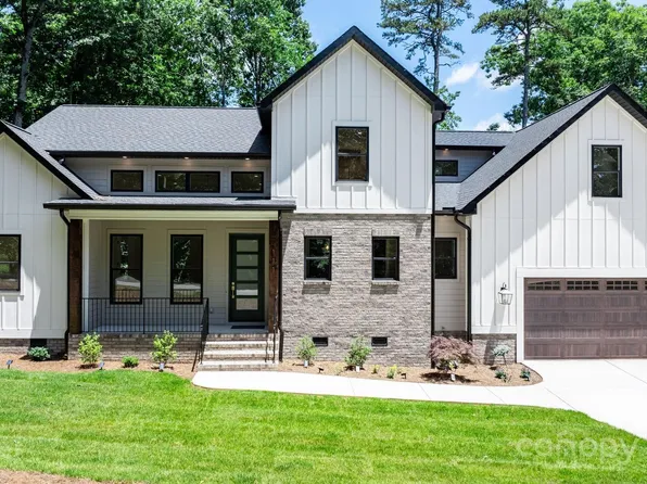 111 Greens Rd, Granite Falls, NC 28630