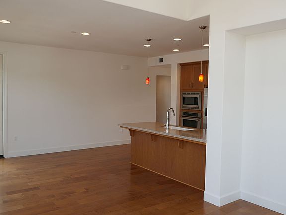5th image of 337 Camellia Cir
