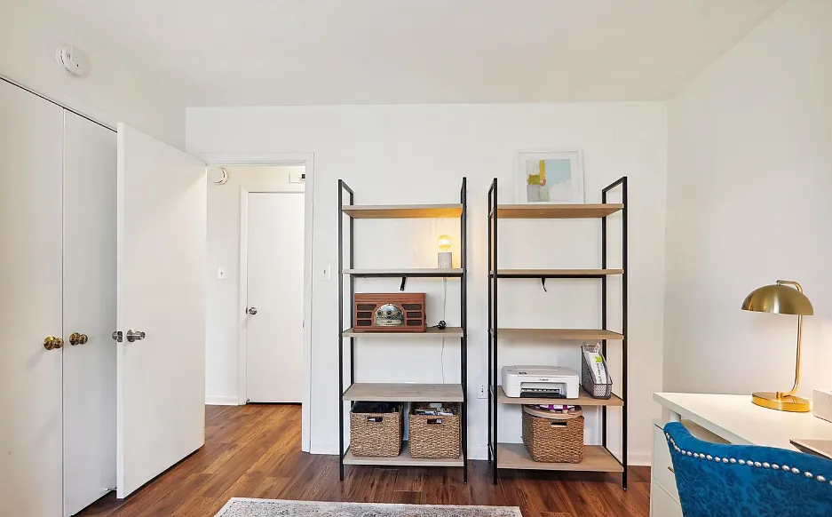 1 bed, 824 sqft, $1,250 — Photo 2