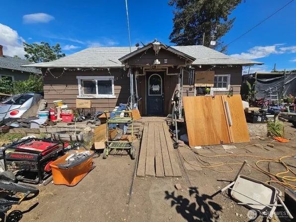 531 Columbia Street, Parker, WA 98939