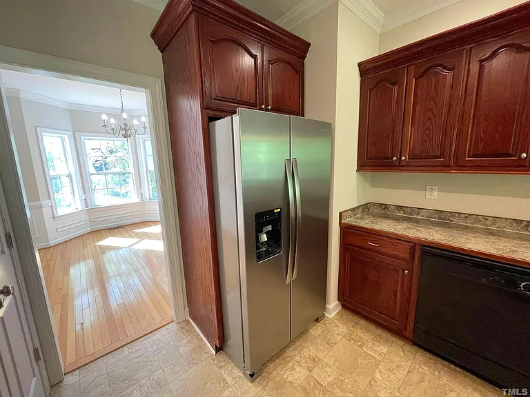 112 Worthington Ct — Photo 17