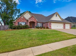 5800 Tower Ct, Bartlesville, OK 74006