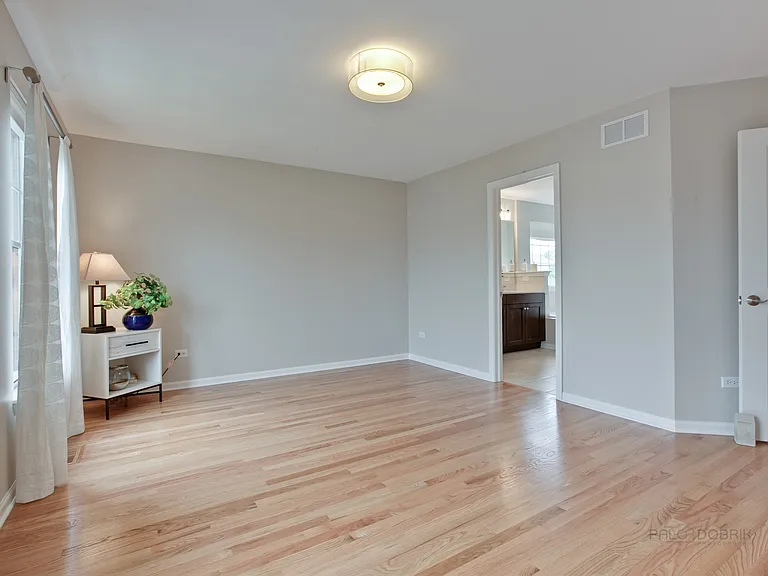 1194 Danforth Ct — Photo 19