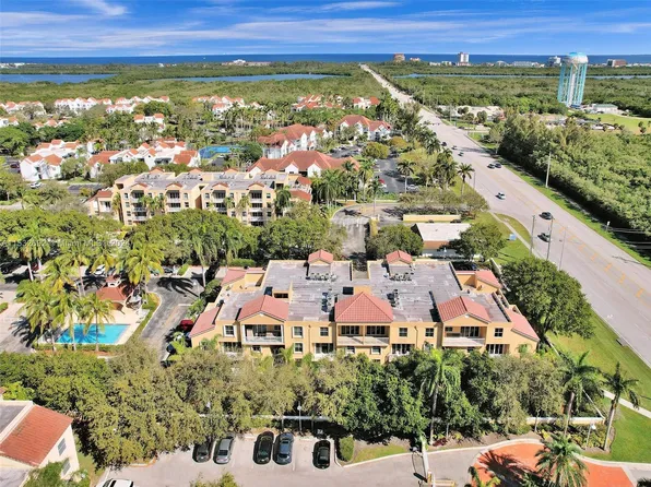 609 E Sheridan St APT 302, Dania, FL 33004