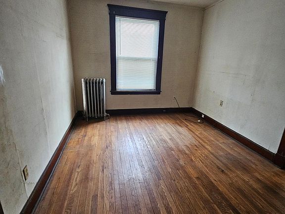 3rd image of 22 Hallock St APT 1