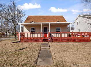1630 Oriole Dr, New Albany, IN 47150
