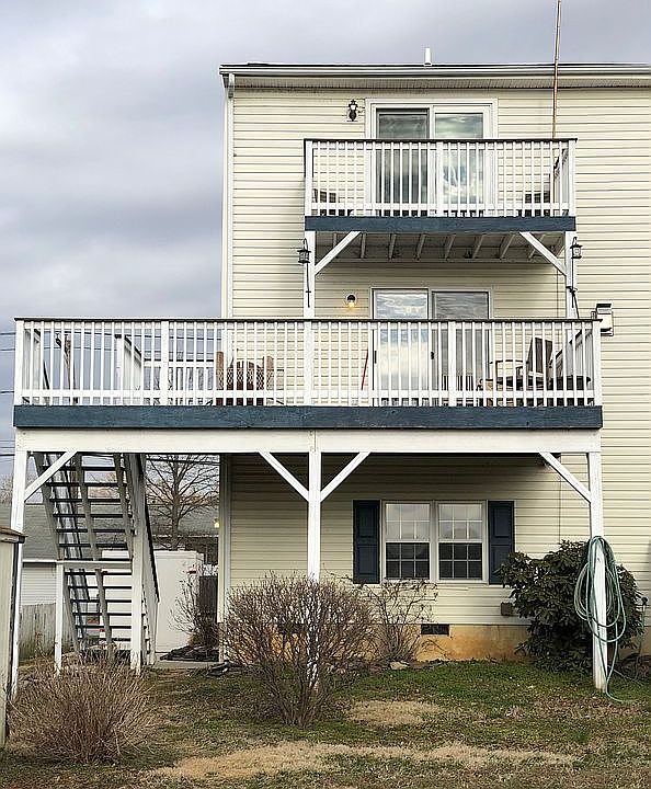 1st image of 137 Hamilton St