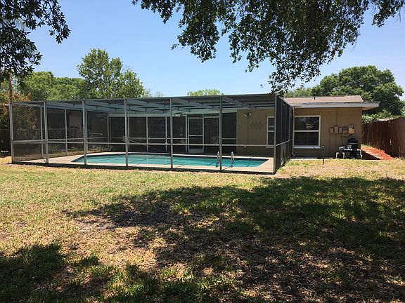 2nd image of 1814 Forest Dr