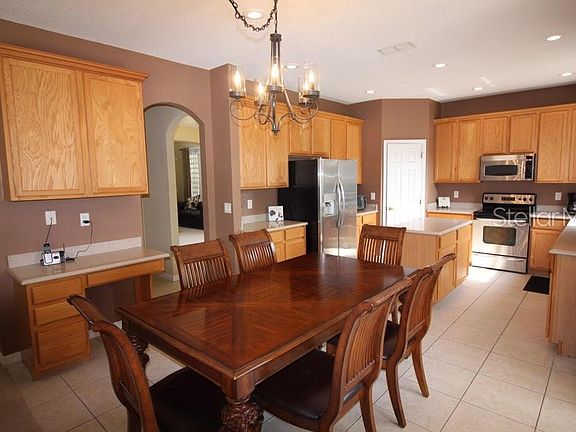 2nd image of 2613 Maggiore Cir