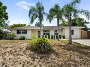 1302 Saint Andrews Blvd, Eustis, FL 32726