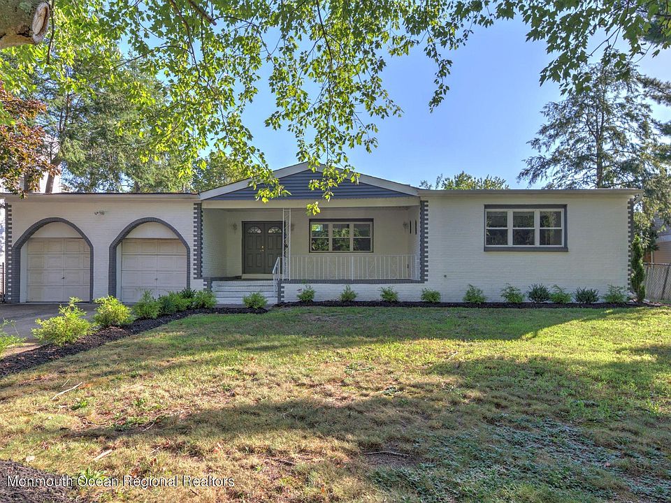 1st image of 699 McCormick Dr