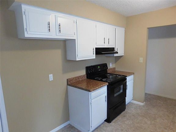 4th image of 2816 W Meadowlark Dr