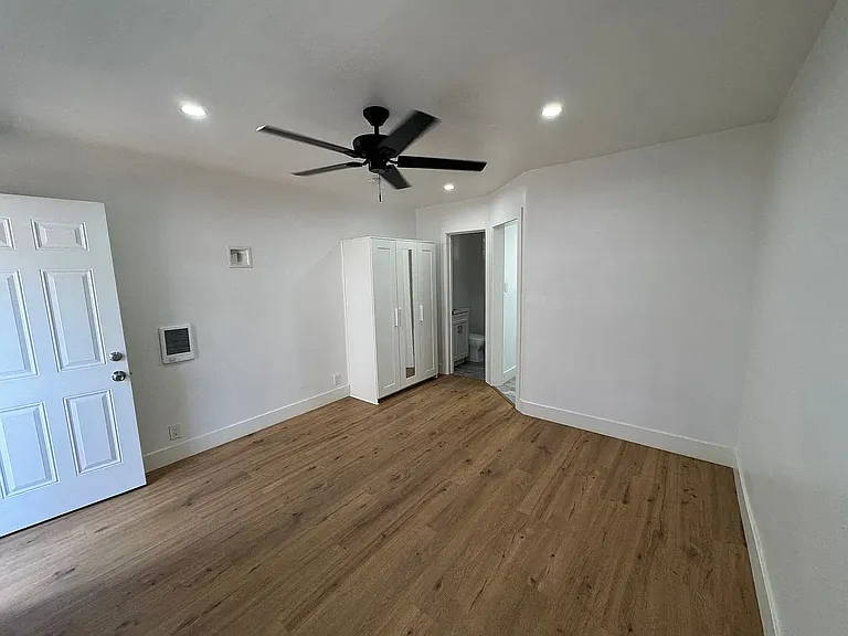 611 W Imperial Hwy — Photo 2