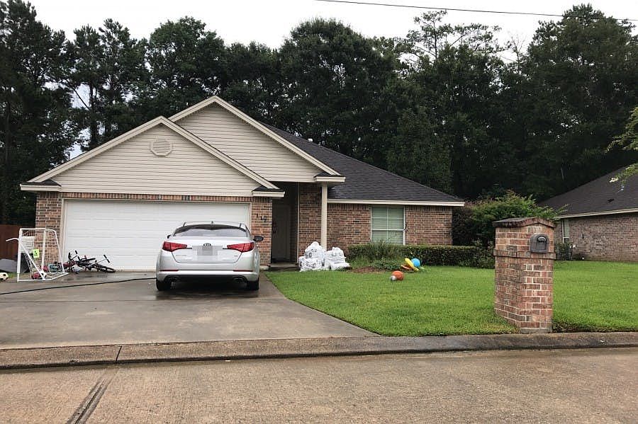 1st image of 117 Willow Bend Dr