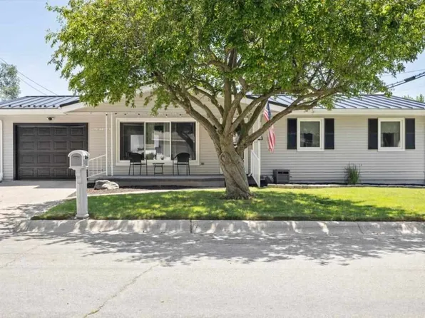 413 Willow Dr, Union City, IN 47390