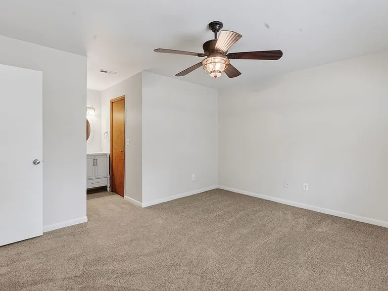 10228 Nancys Blvd — Photo 17