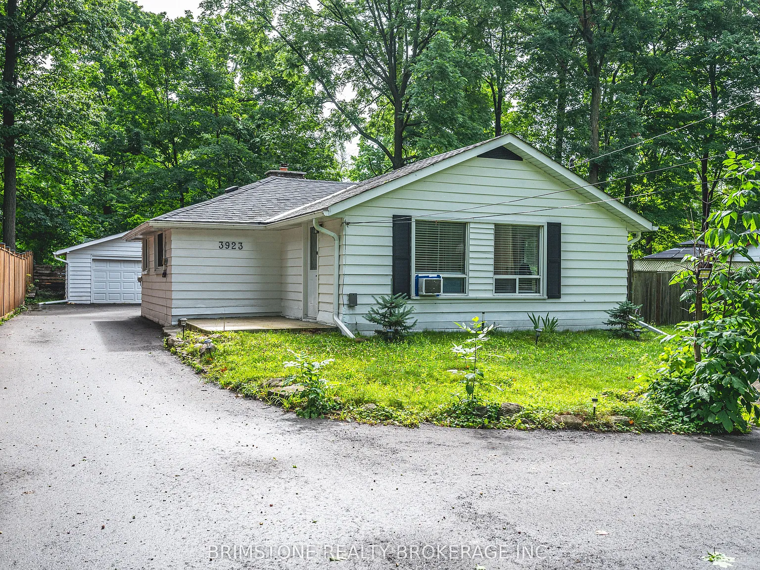 3 bed, $2,900 — Photo 1