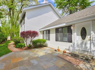 4010 Lake Park Ave, Waukegan, IL 60085