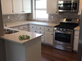 2335 Elden Ave APT B, Costa Mesa, CA 92627