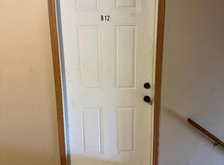 227 Twin Ridge Rd #B12, Linn, MO 65051