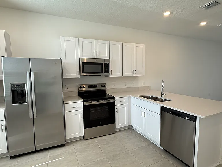 2980 Skyline Loop — Photo 2