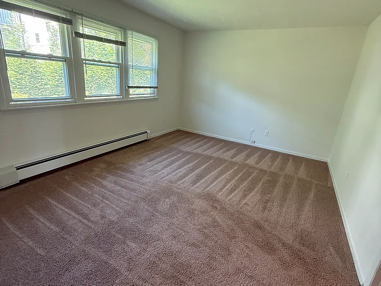 1276 River Rd #2 — Photo 6