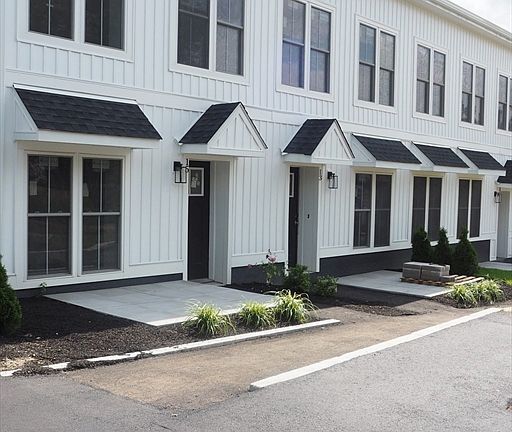 2nd image of 50 Frankfort St #5