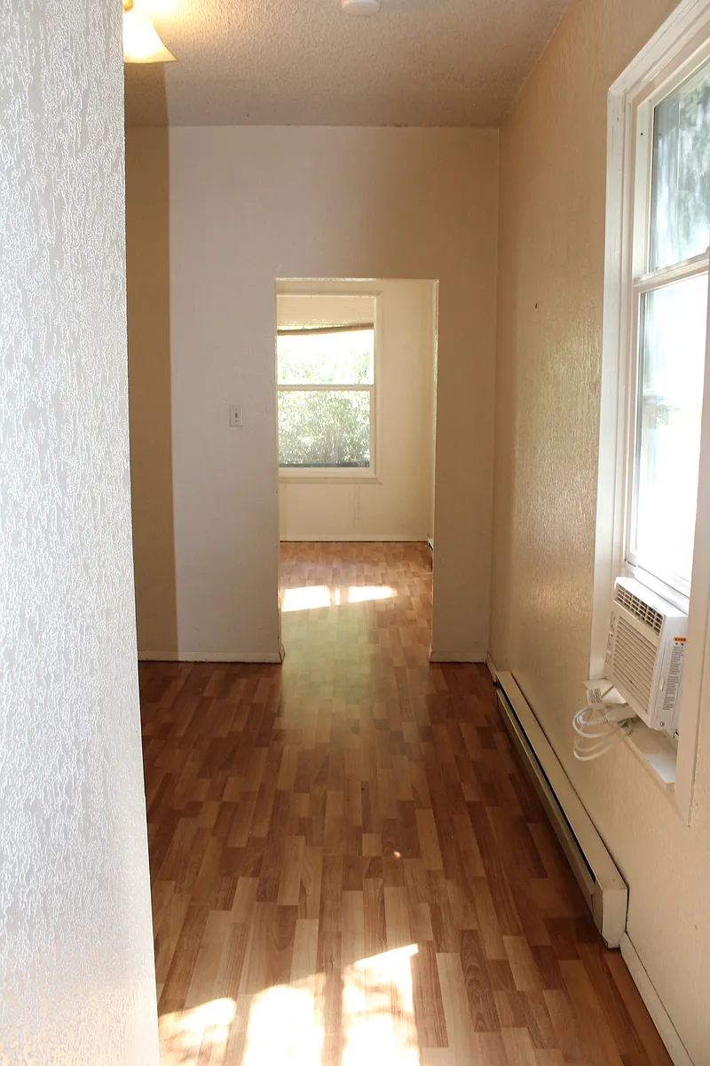 Building Photo - 915 Bennett Ave #B