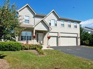 1715 S Fallbrook Dr, Round Lake, IL 60073