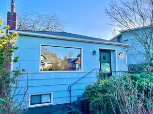 2831 NW 70th St, Seattle, WA 98117