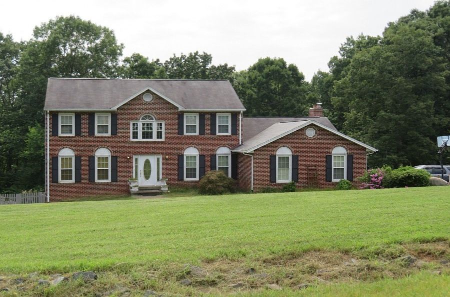 1st image of 127 Jib Dr