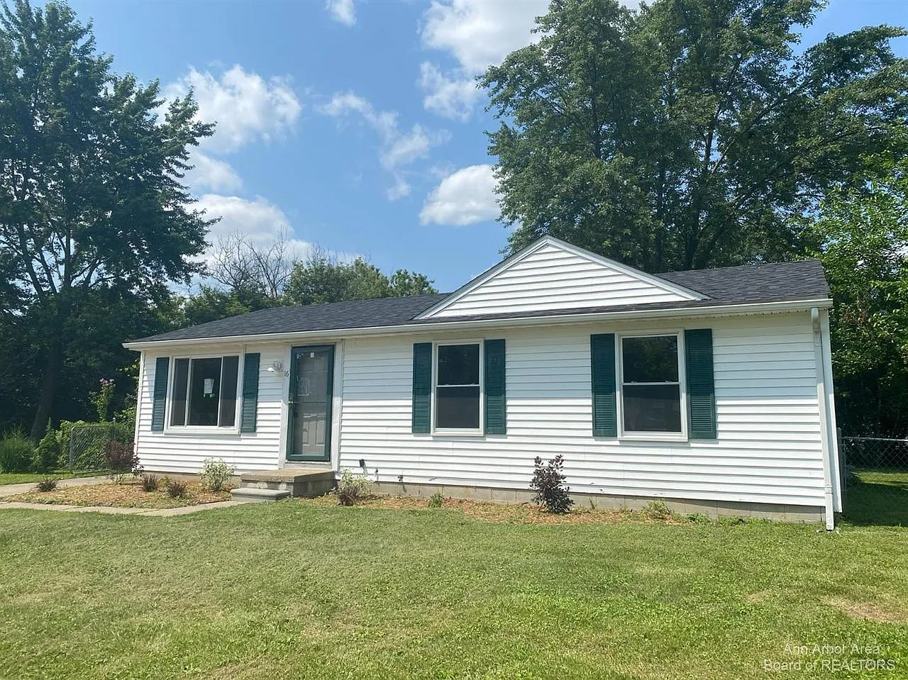 16 W Eden Ct photo 1