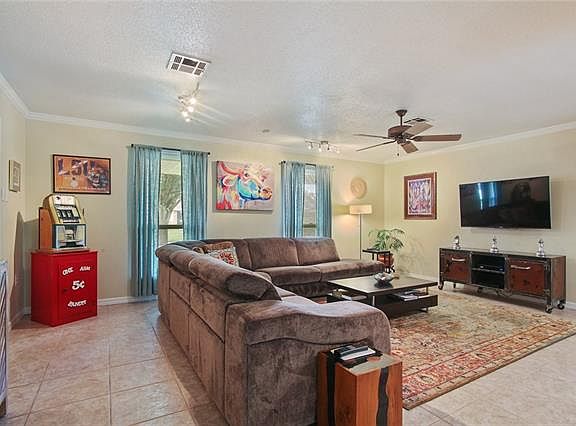 5th image of 1425 Avenue F