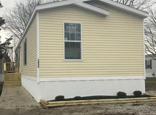 1852 Southwood St, Greenwood, IN 46143